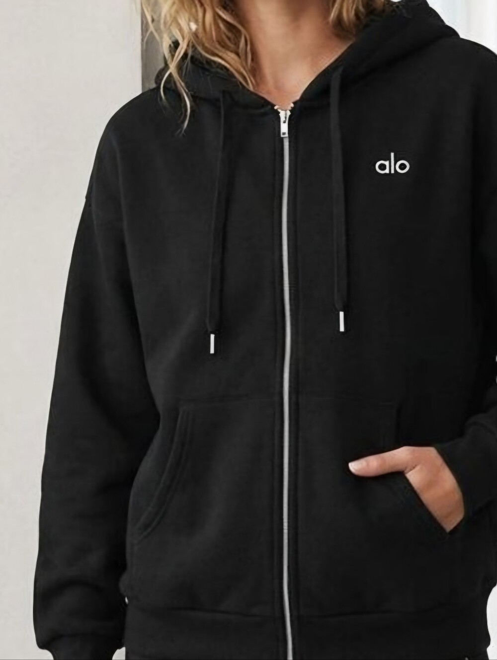 ALO Yoga Women’s Black Zip-Up Hoodie Jacket